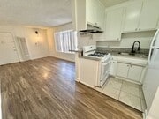Photo - 3532 Keystone Av Apartment Unit 9