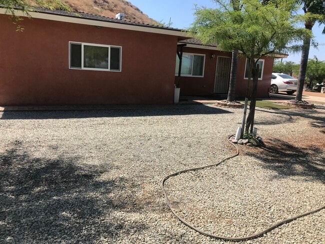 Front side - 27295 Vista Ave