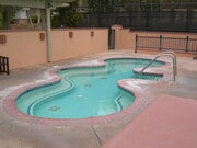 Jacuzzi - 23777 Mulholland Hwy