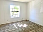 Photo - 14914 Hamlin St Unit 101