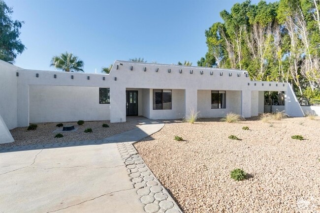 Photo - 42655 Delhi Pl