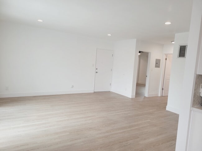 Photo - 1420 Berkeley St