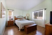 Photo - Small dogs alllowed . All appliance. Palom... House