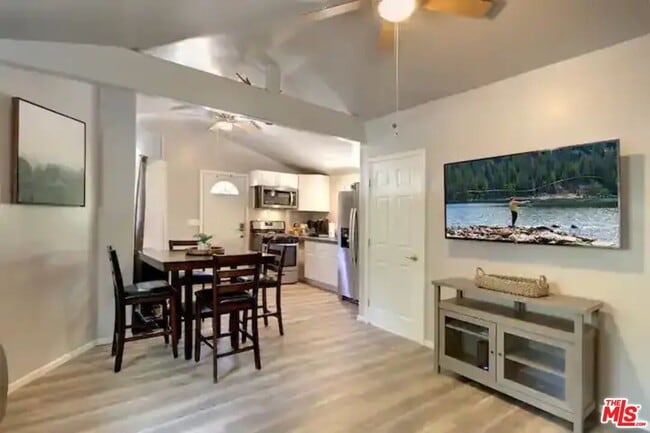 Photo - 39219 Cedar Dell Rd