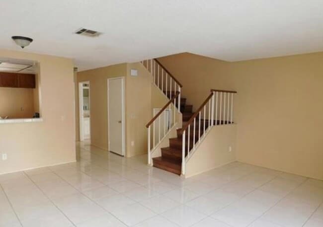 Photo - Extremely Spacious 2 bedroom Condo for Rent in Discovery Village