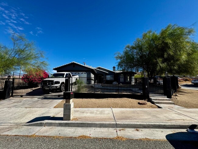 Photo - 67890 Alameda Dr House