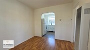 Photo - 518 Flower St