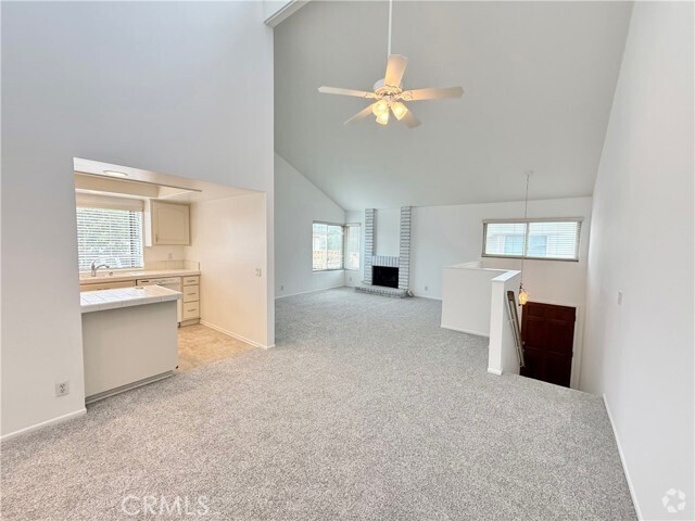 Building Photo - 249 Ogle St Rental