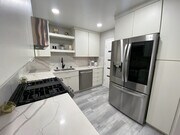 Kitchen - 18350 Hatteras St Unit 272