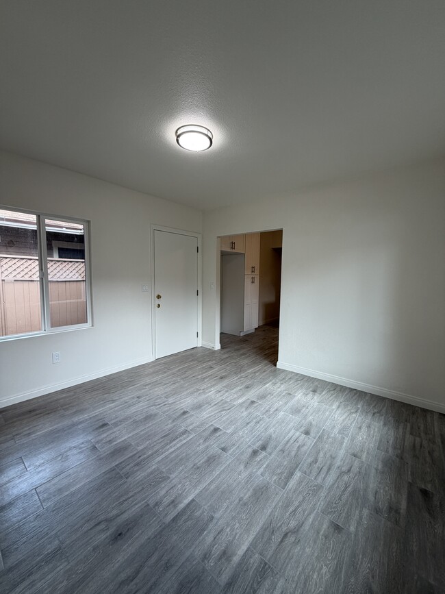 Photo - 223 E Colorado Blvd