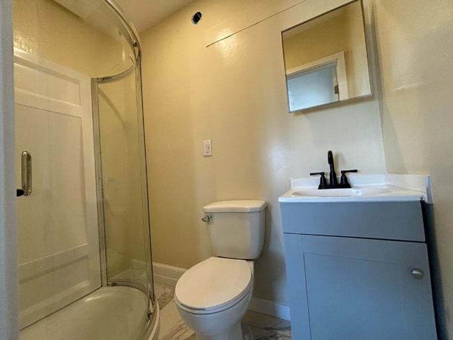 Photo - 526 W 49th St