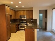 Photo - Luxurious 2 bed/ 2 bath townhouse in guard...