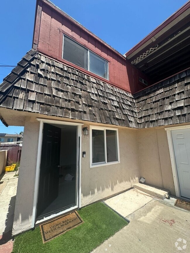 Building Photo - 1153-1155 Emory Street Unit 1155 Rental