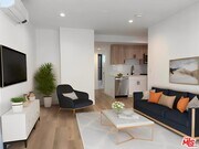 Photo - 914 7th St Condo
