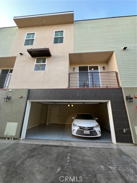 Photo - 11845 Grevillea Ave