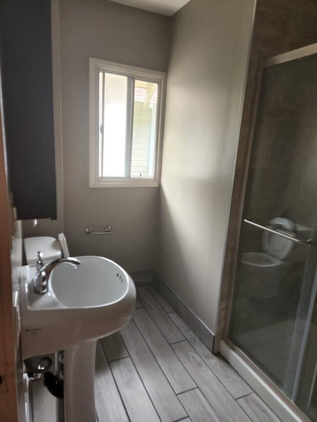 bathroom - 1200 W 36th St Unit DUPLEX