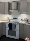 Photo - 423 W Stocker St Townhome