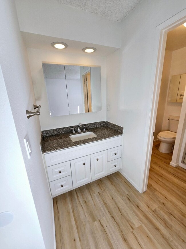 Photo - Harmony Court Apartments