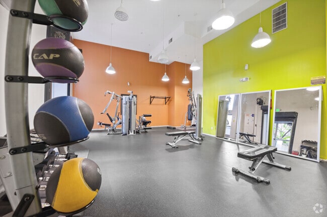 Fitness Center - Bixel at Fifth