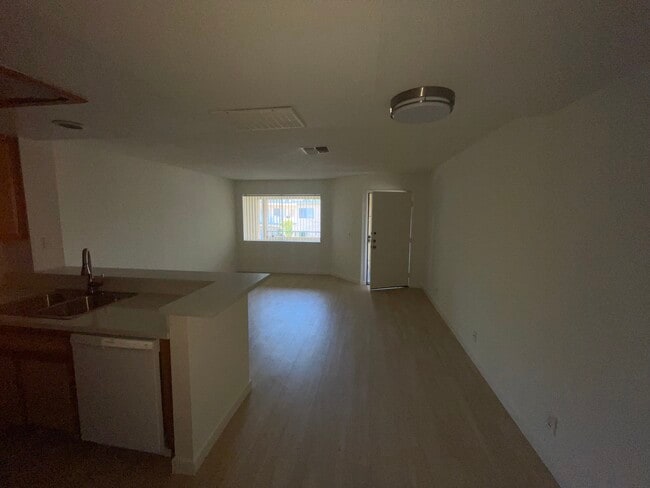 Photo - 11707 Otsego St Unit F