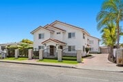 Photo - 1749 Dahlia Ave House