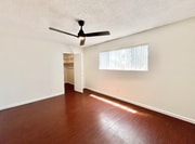 Photo - 5224 Lexington Ave Apartment Unit 10