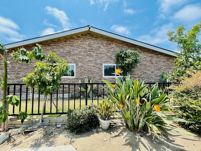 Photo - 17381 Jacquelyn Ln