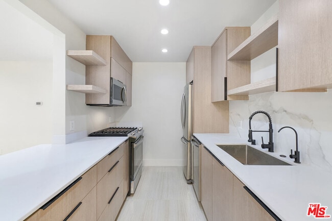 Photo - 3380 Vinton Ave Unit 106