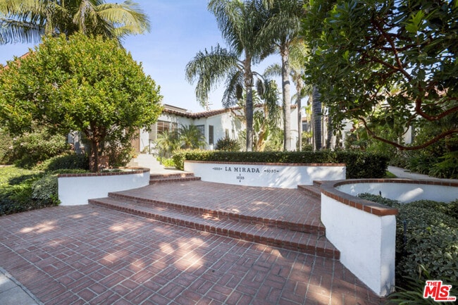 Building Photo - 1033 9th St Unit 1033C