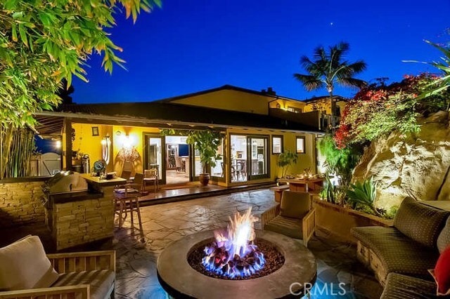 Building Photo - 1020 Skyline Dr