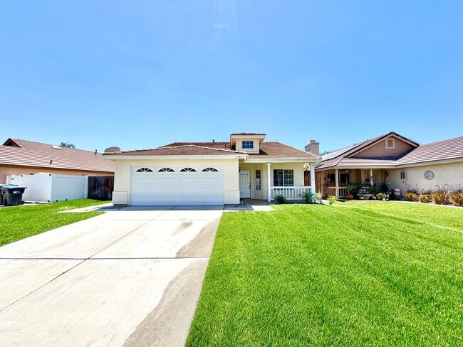 Building Photo - Inviting 4 Bedroom 2 Bathroom Menifee Home with Spacious Backyard & 2 Covered Patios