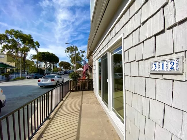 Building Photo - 312 E Bay Ave Unit A Rental