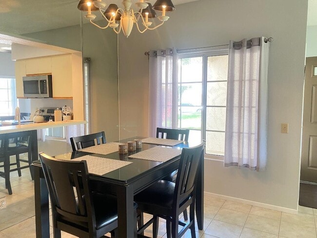 Photo - 413 Desert Falls Dr N