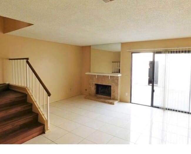 Photo - Extremely Spacious 2 bedroom Condo for Rent in Discovery Village