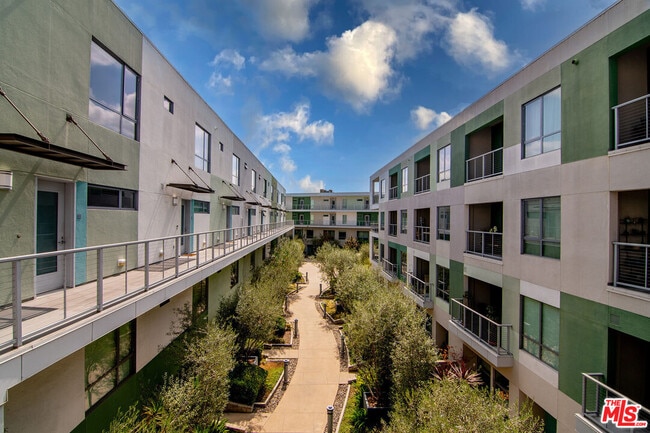 Photo - 11500 Tennessee Ave Unit 307