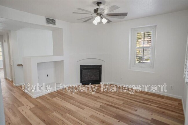 Photo - 28279 Canterbury Ct