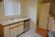 Photo - 410 W Milford St
