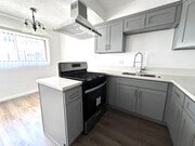 Photo - 365 W Milford St Unit 3