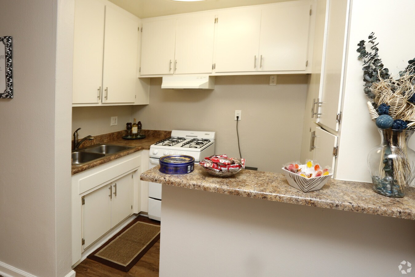 Photo - The Terraces II Apartments