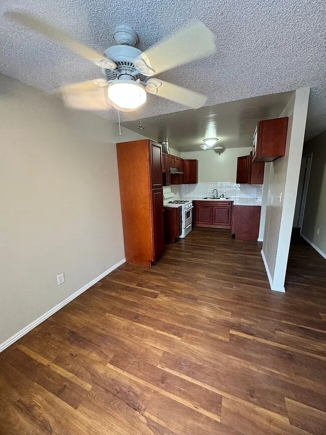 Dinning area & Kitchen - 6041 Fullerton Ave