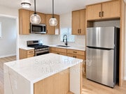 Photo - 4748 Pine St