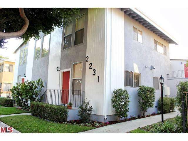 Building Photo - 2231 Virginia Ave Unit A Rental