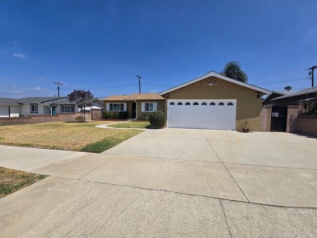 Photo - Beautiful 3 Bedroom Home in Glendora