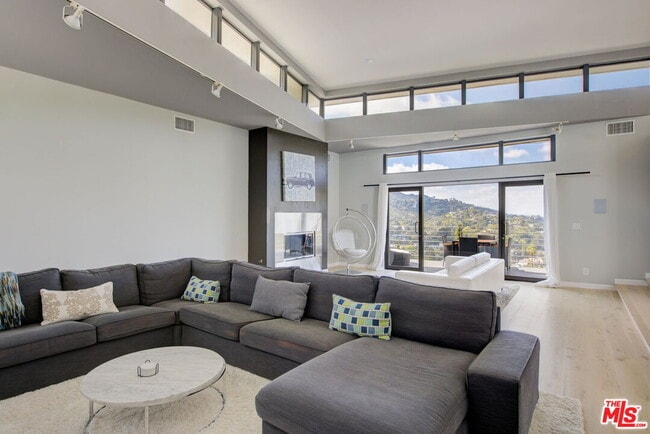 Photo - 3223 Tareco Dr