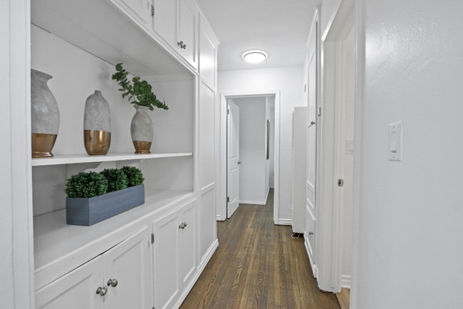 Photo - 1849 Fanwood Ave