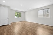 Photo - Modern Luxury 4-Bedroom 3-Bathroom Home wi...