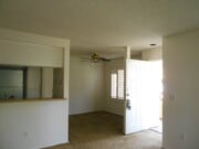 Photo - 3 BEDROOMS CONDO WITH BEAUTIFUL LAKE VIEWS. Unit 201