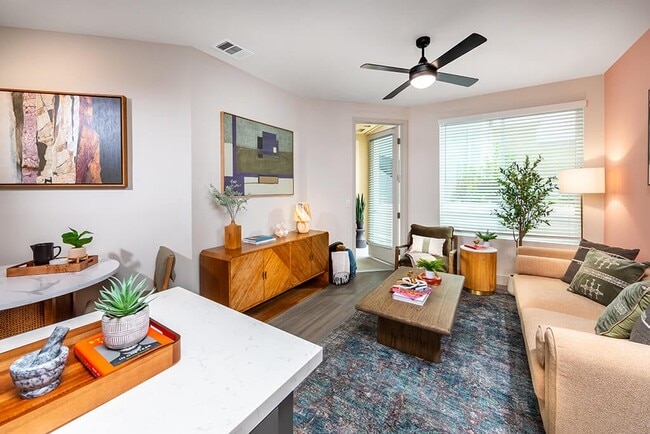 Photo - Bowen Apartments