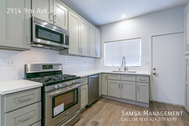 Building Photo - 2914 9th Ave Unit B