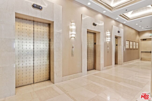 Photo - 10724 Wilshire Blvd Unit 503